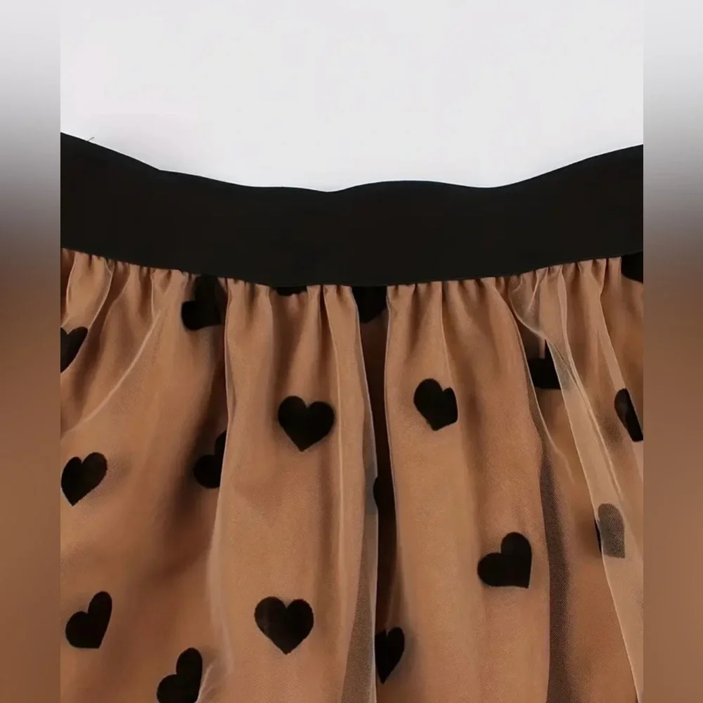 Heart A-line shirt 🖤 - Picture 4 of 16